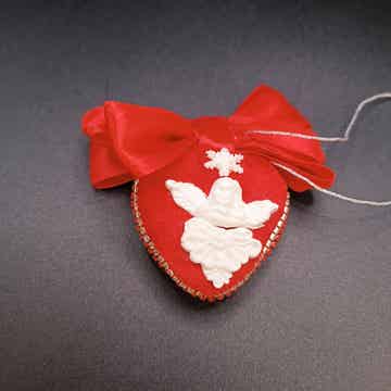 Boule -Coeur de Noel Artisanale en velours Rouge décorées de moulures d'art