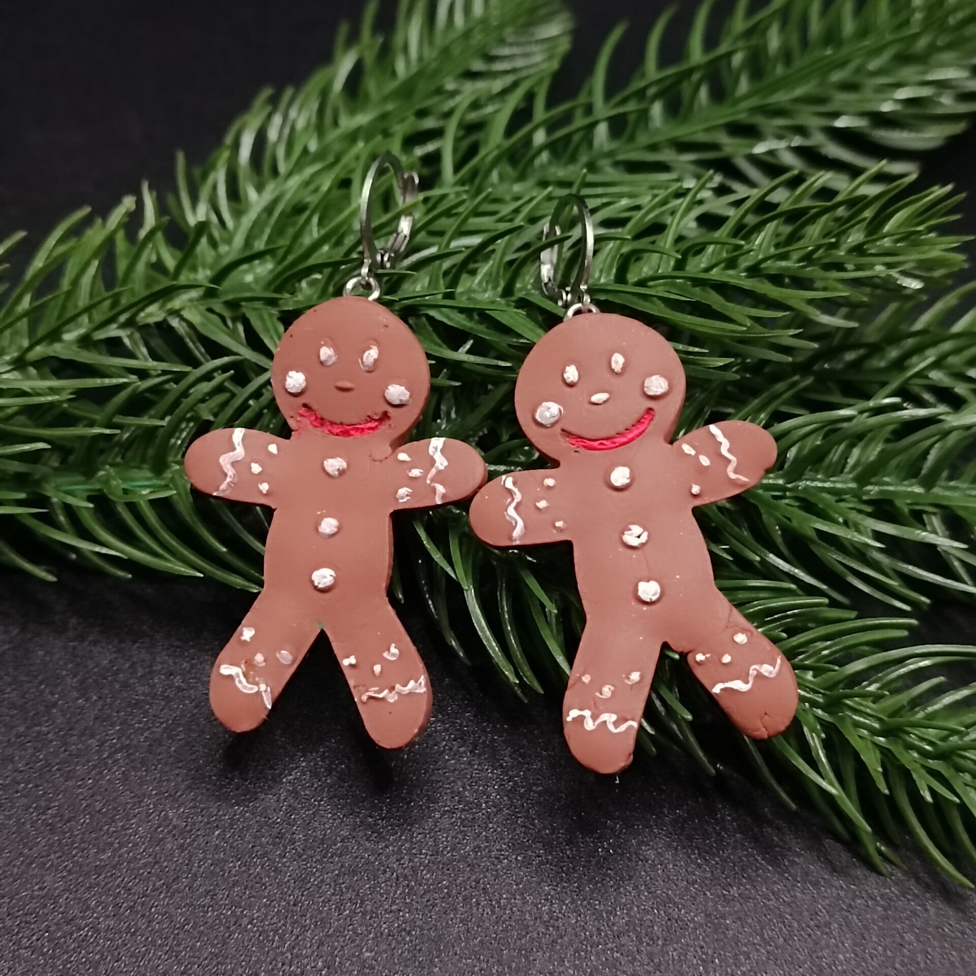 Boucles d'oreilles Creoles pour Noel en Cernit