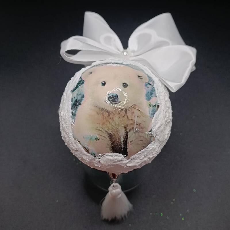 Boule de Noel Hémisphère Artisanale en velours Blanc décorée en découpage