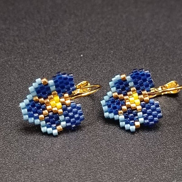 Boucles d'oreilles dormeuses Pensées tissées Brick Stitch en Perles Miyuki