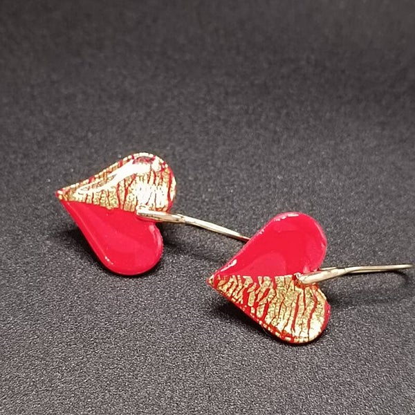 Boucles d'oreilles Crochets Coeur Rouge & Doré en Cernit