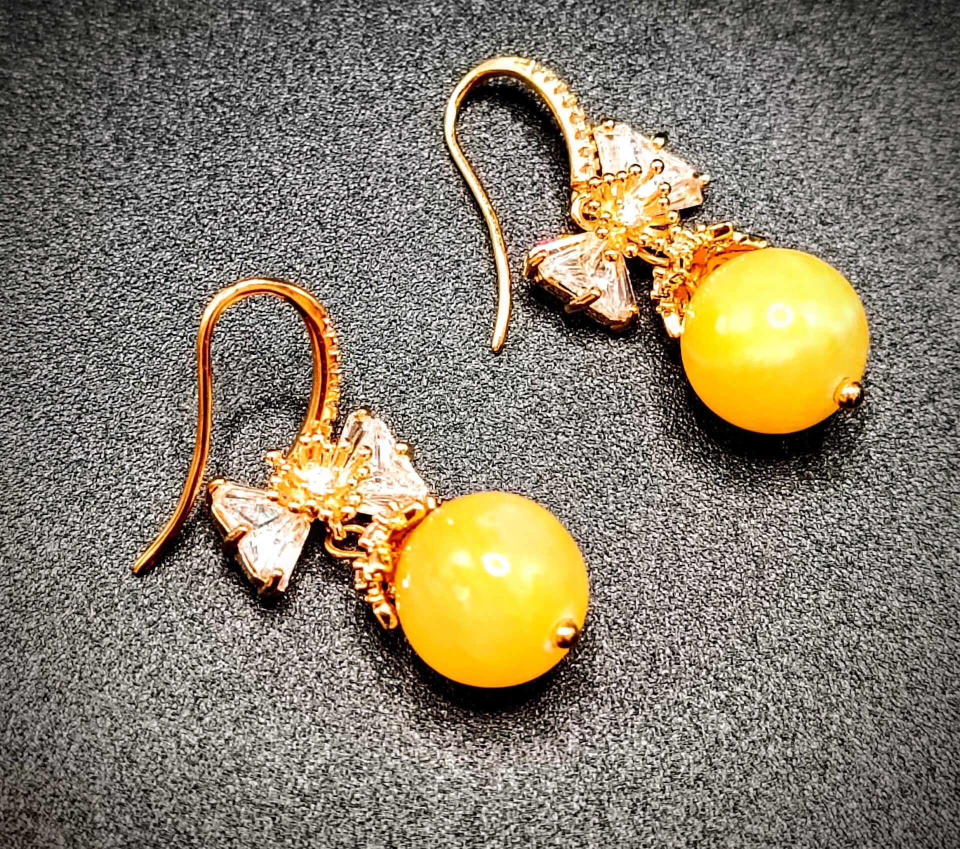 Boucles d'oreilles Crochets  en AGATE Jaune Doré 10mm