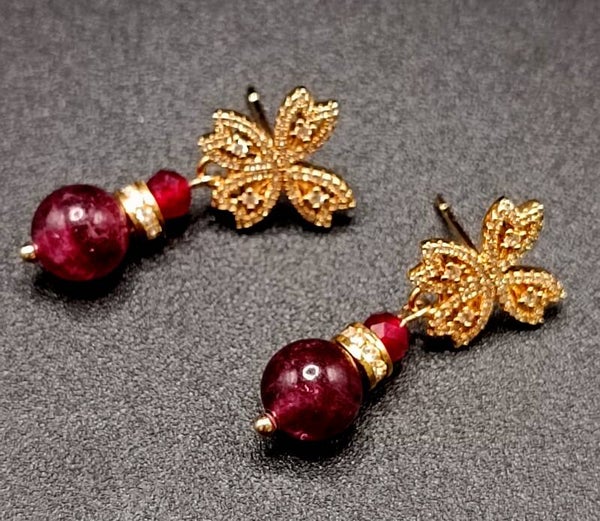 Boucles d'oreilles  Clous  en Grenat
