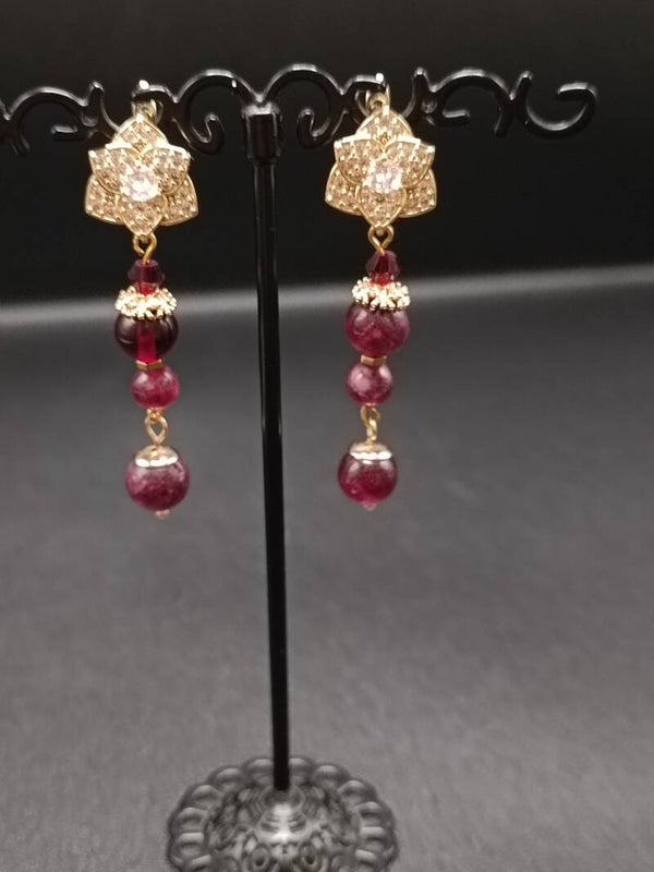 Boucles d'oreilles  Cliquets  en Grenat