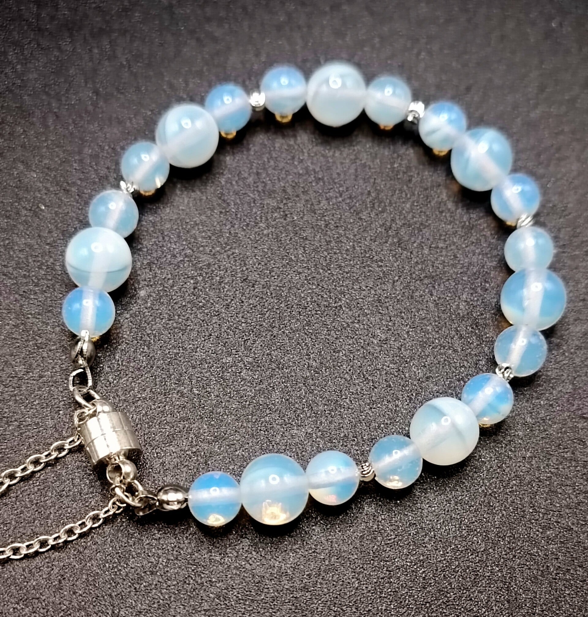Bracelet magnétique en Adulaire/Pierre de lune