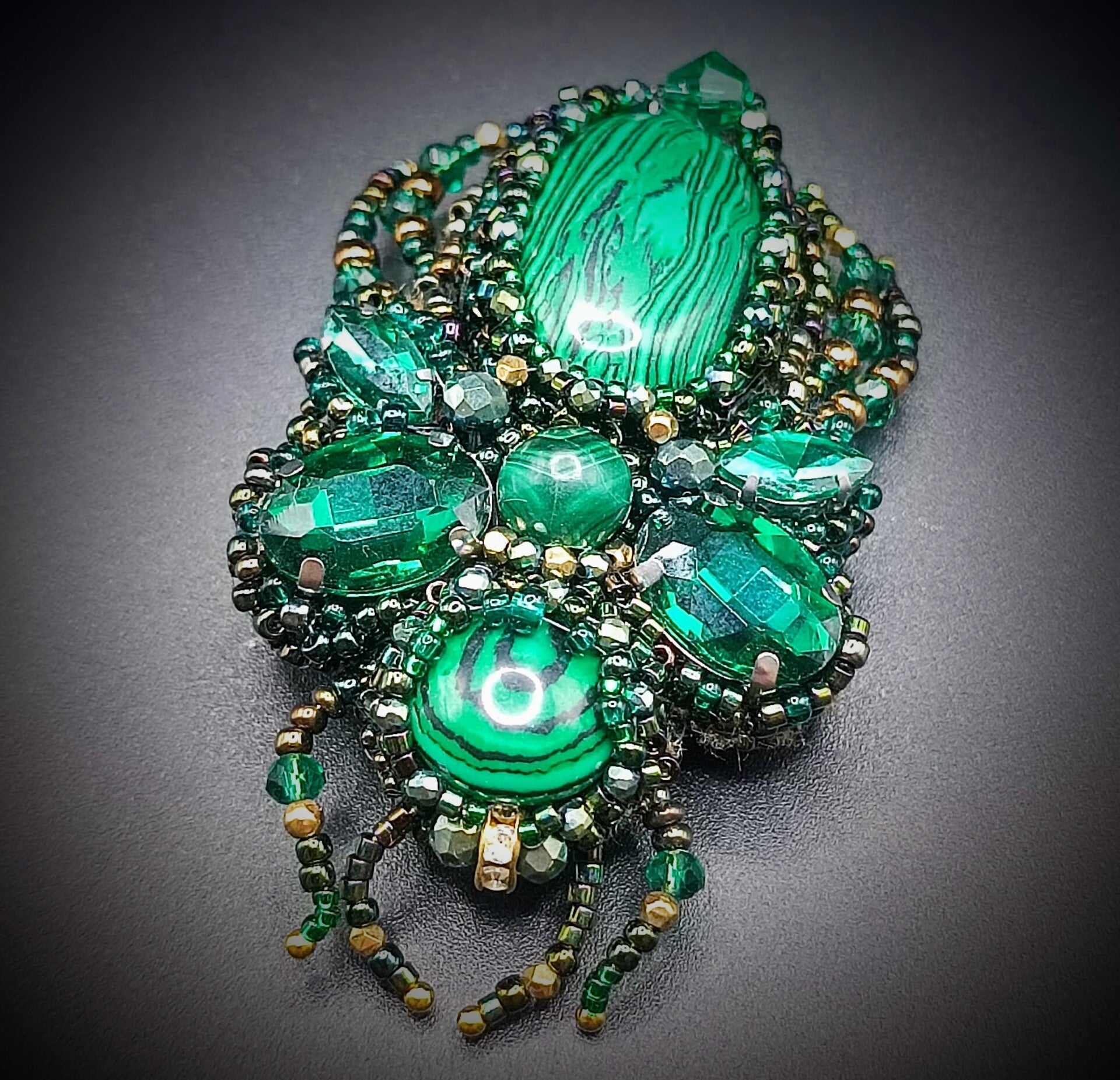 Broche  Scarabée  Malachite  Royal