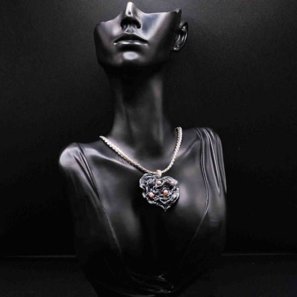Collier acier et perles de nacre