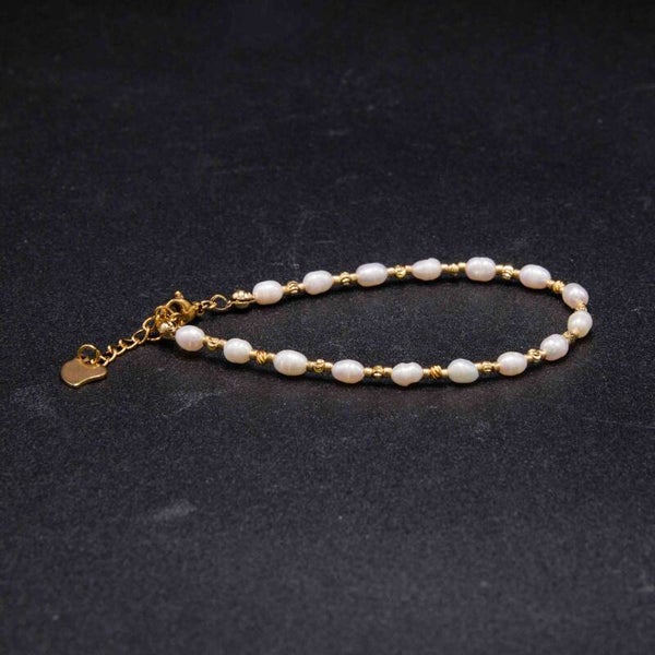 Bracelet en perles de Nacre fermoir carabine