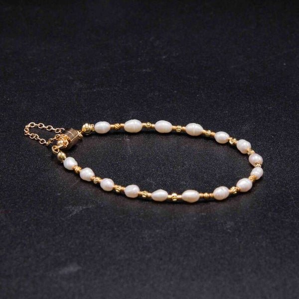 Bracelet aimanté en perles de nacre