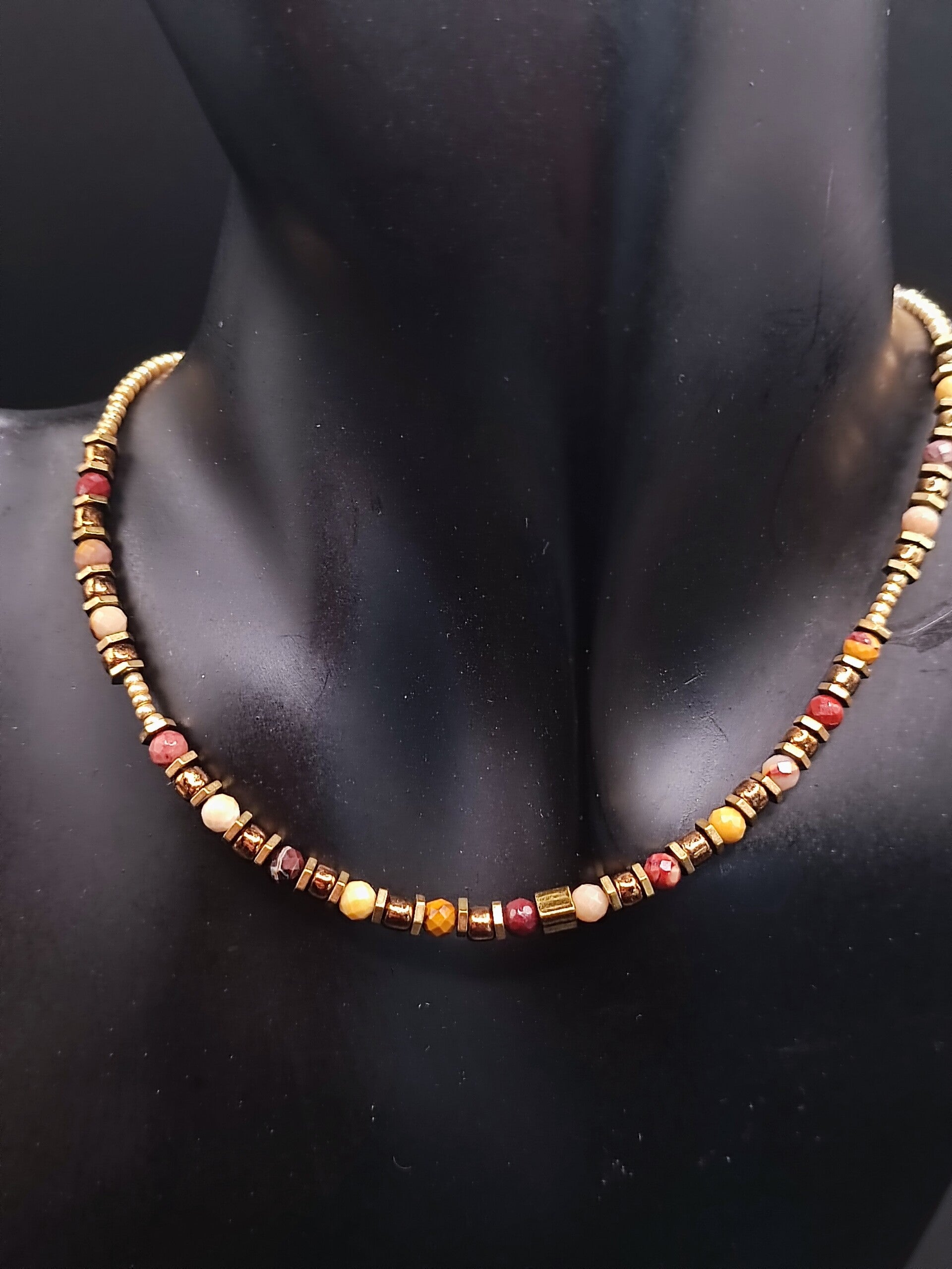 Ras de cou "Junon" en perles de rocailles Miyuki Dore & Jaspe Mokaite