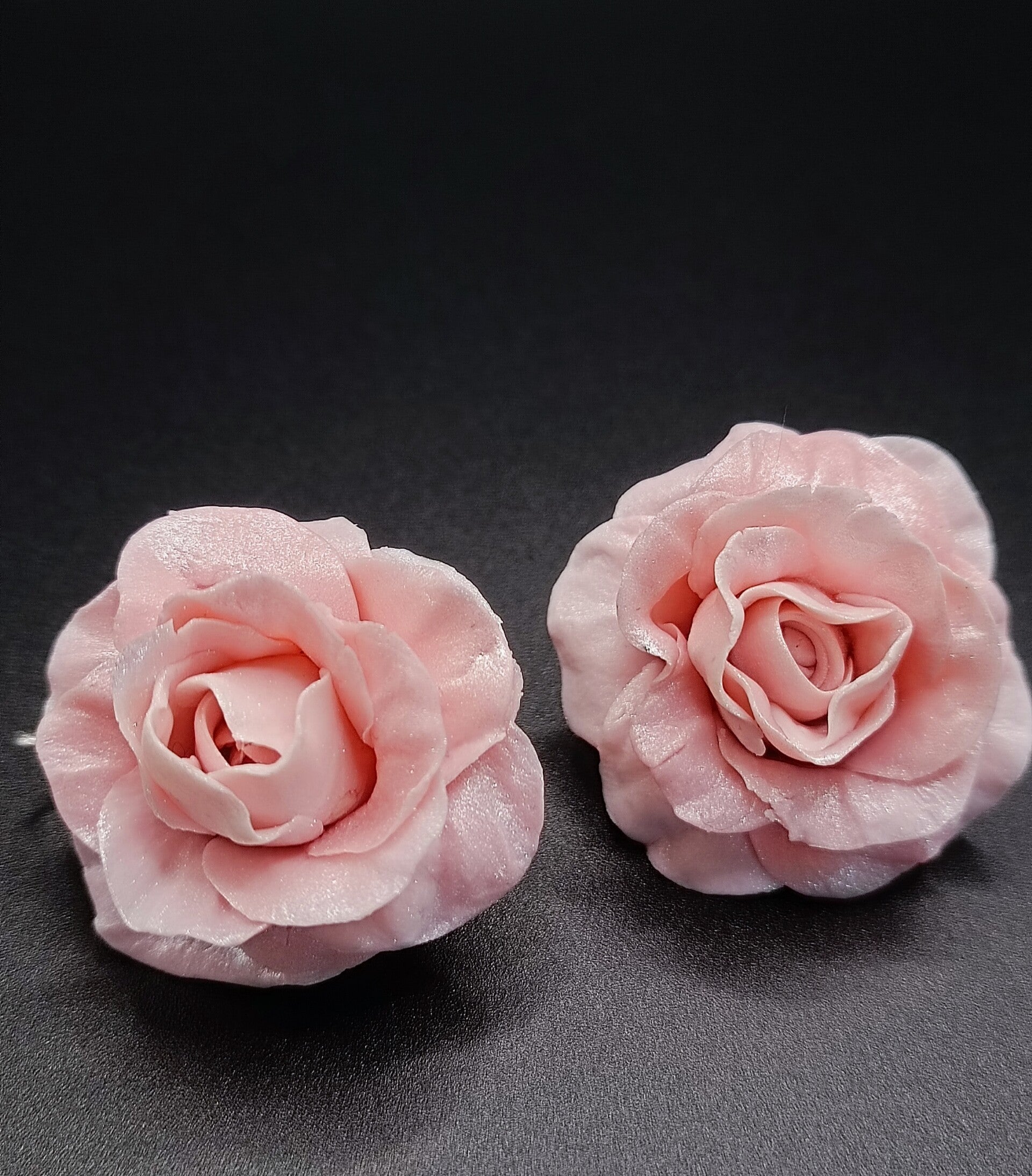 Boucles d'oreilles Dormeuses "Rosier Renaissance" en Cernit - pâte polymère