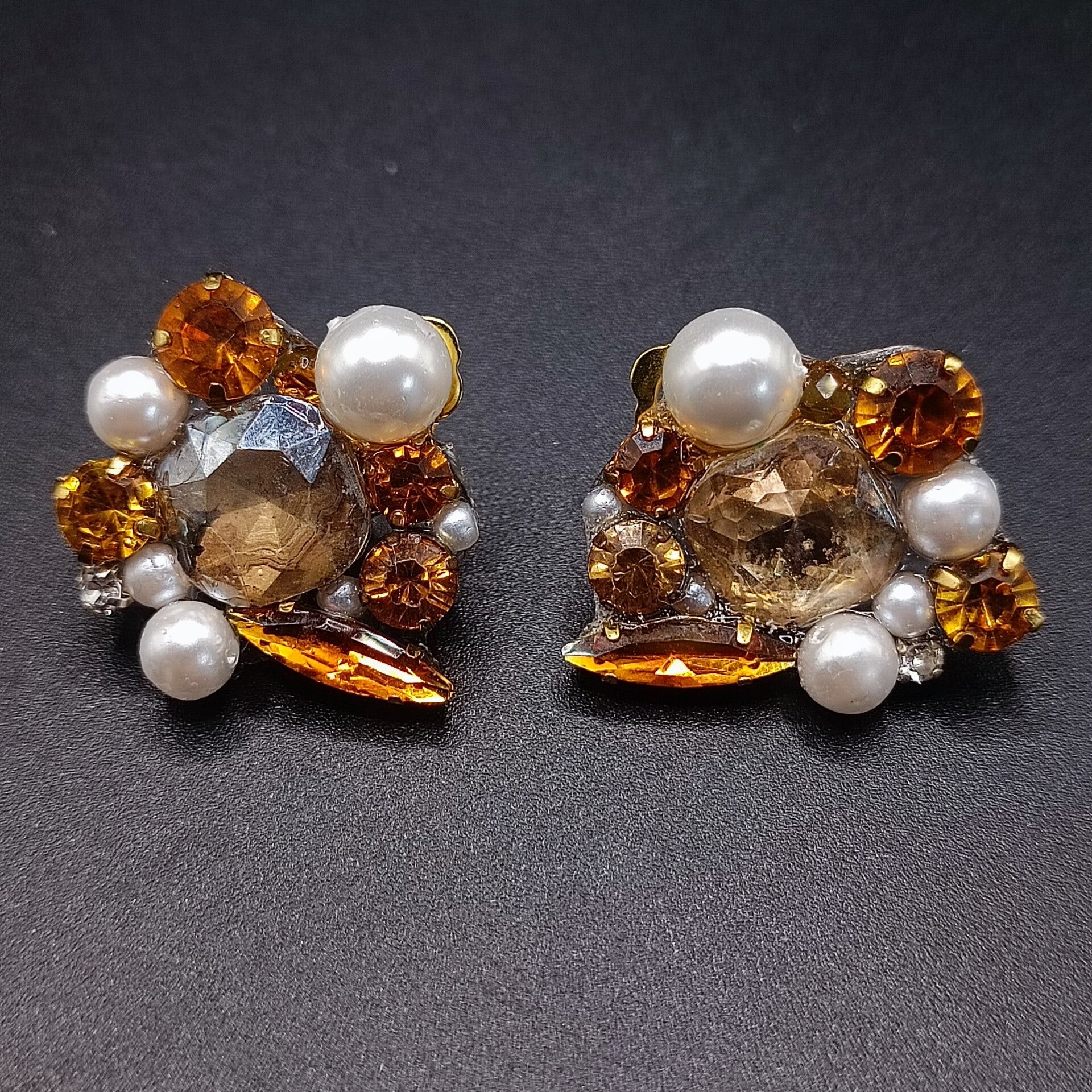 Boucles d'oreilles Clips Freeform en Cristaux Cognac, Citrine et Perles Roccailles Toho