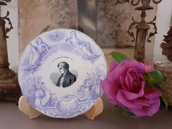 Jolie assiette illustrée , manufacture de Choisy le Roi