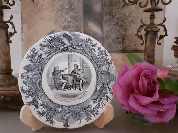 Jolie assiette illustrée , manufacture de Choisy le Roi