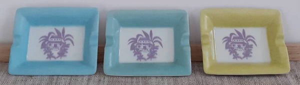MA VAISSELLE DANS MA COULEUR ,VIDE POCHE, CENDRIER  porcelaine de Limoges motif: " Maison exotique fond mauve" flora Coloris