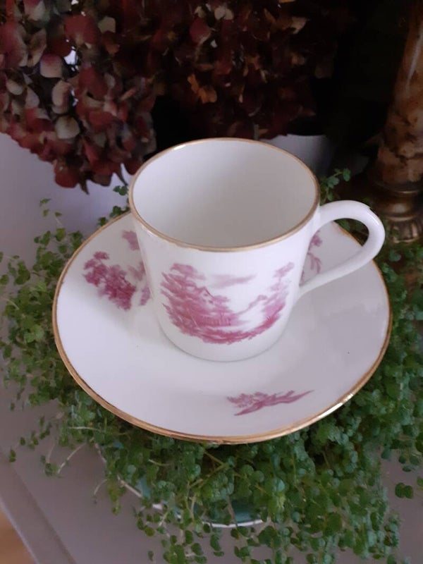 Ensemble de 2 tasses à café et soucoupes "Paysages anciens" en camaieux de pourpre, Porcelaine de limoges