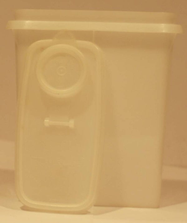Tupperware vinted bewaardoos met strooidop of kan
