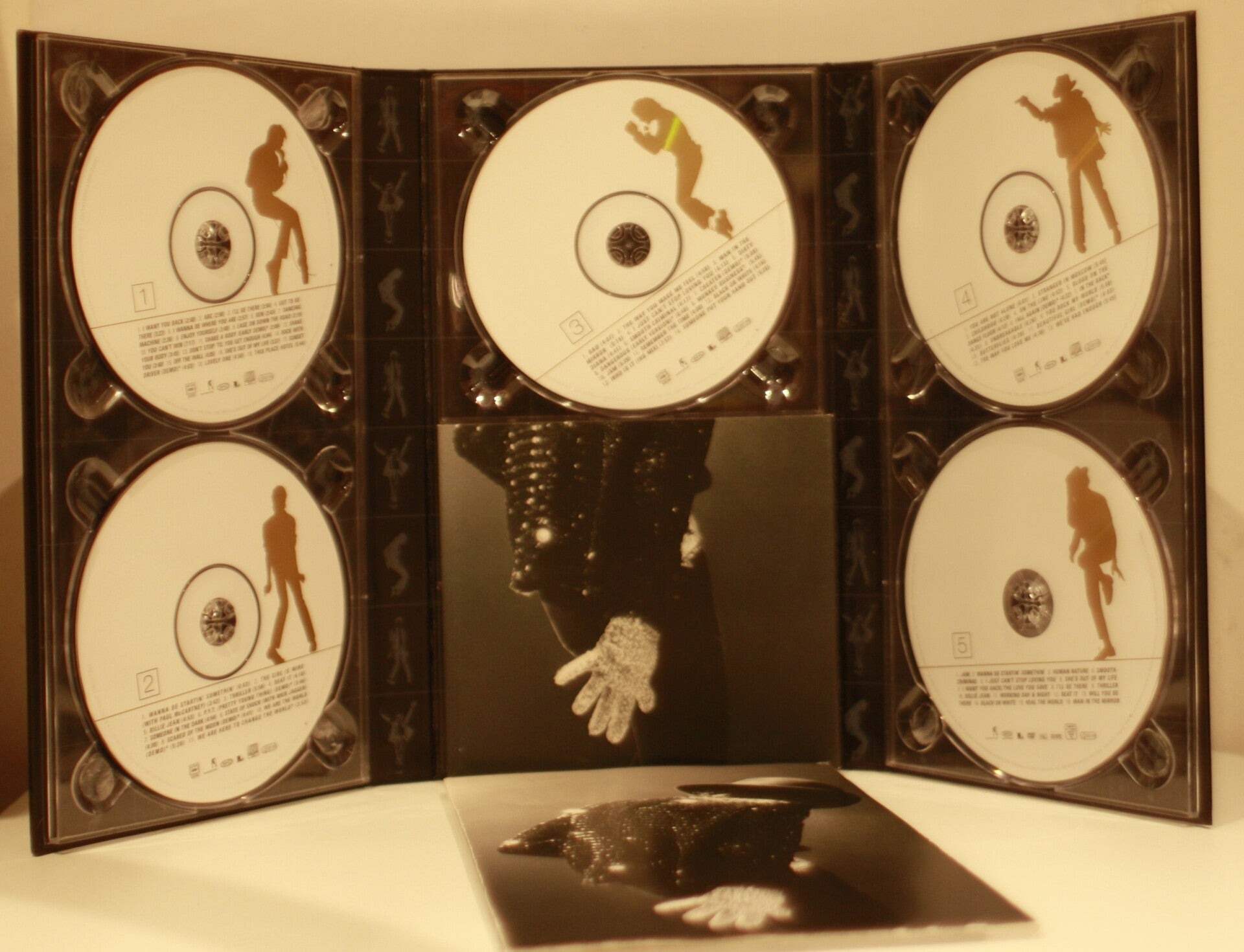 Michael Jackson the Ultimate Collection