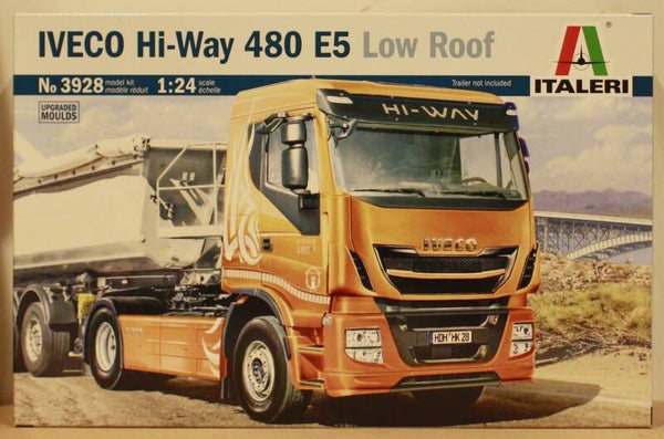 Italeri  1/24 Iveco HI-Way 480 E5 low roof