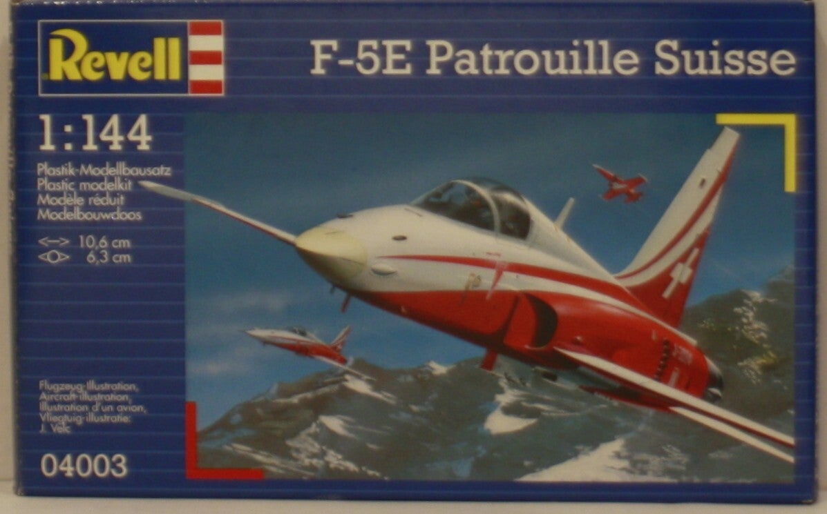 Revell 04003 1/144 F-5E Patrouille Suisse