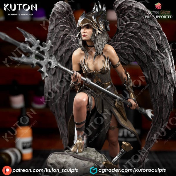Alwina - Figurine - by Kuton Figurines
