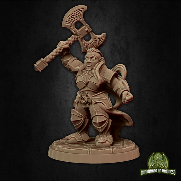 Hold My Dwarf - Rilonna Ironmind - 32mm - by Miniatures of Madness