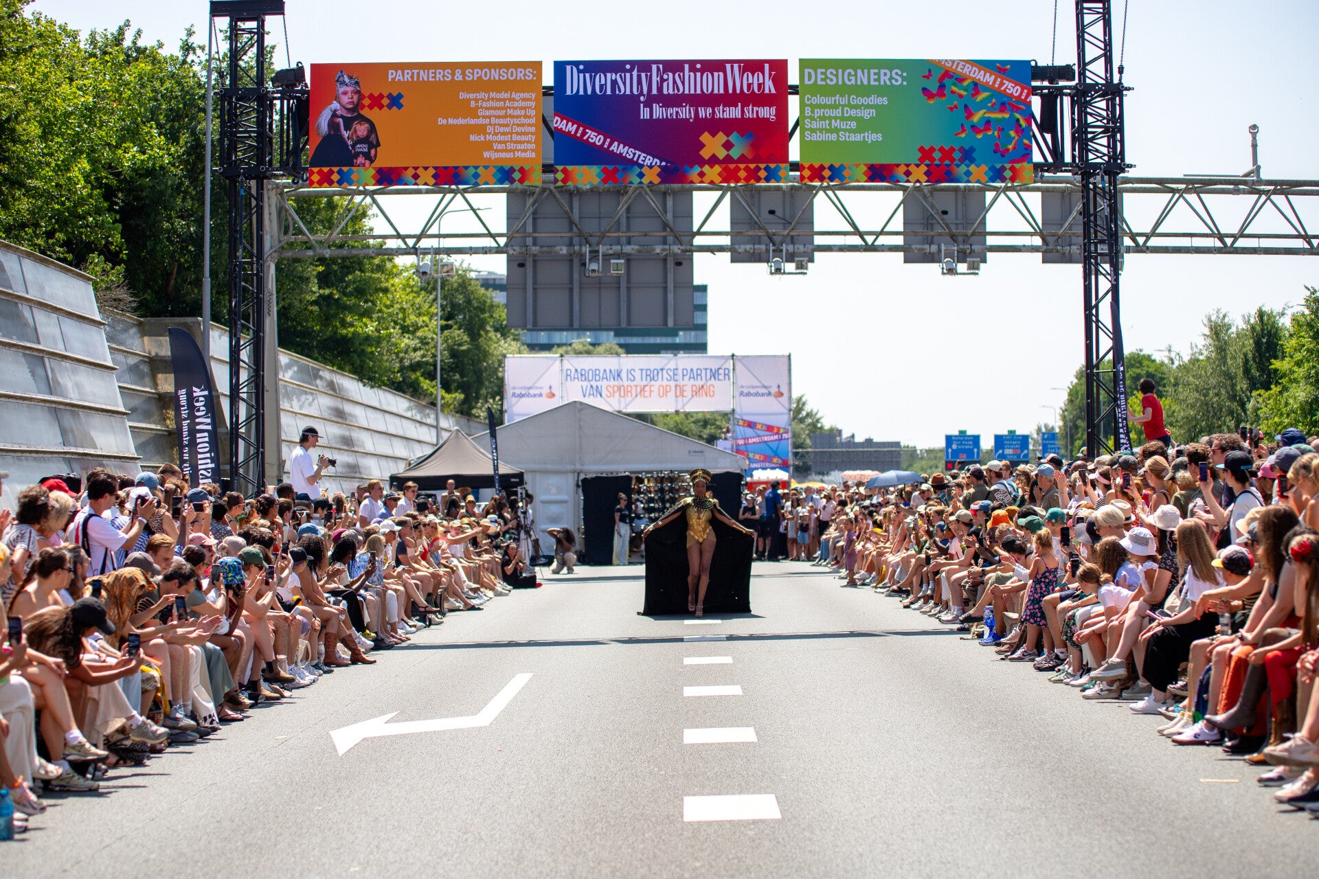 Viering van 750 jaar Amsterdam op 21 Juni 2025 op de Ring A10 