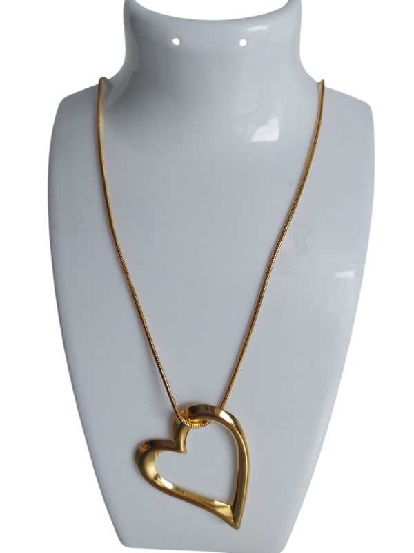 Fijne snake ketting met statement hart hanger – Goudkleurig stainless steel