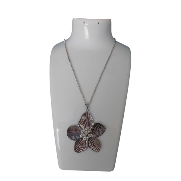 Stainless steel zilveren statement ketting met grote bloem hanger