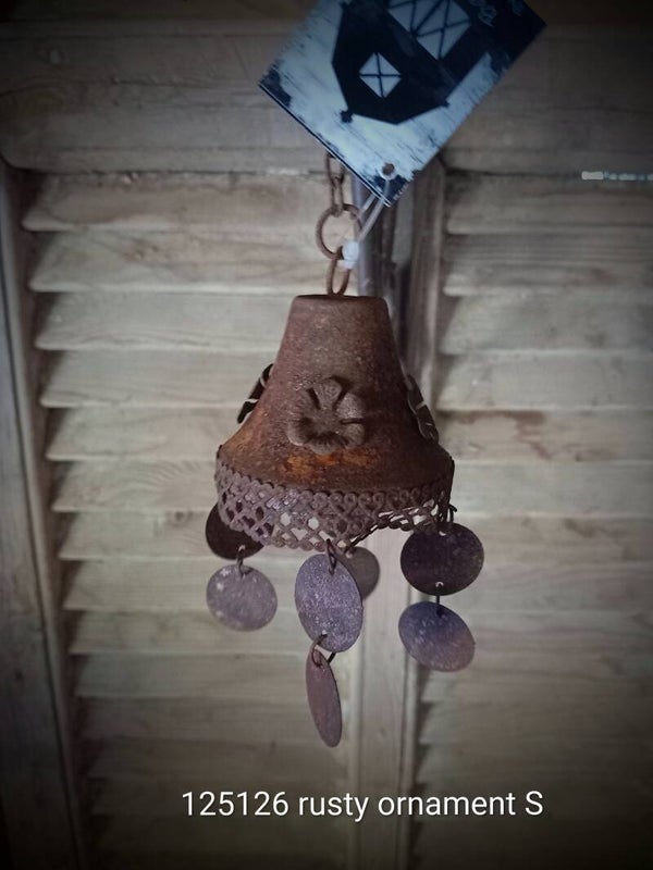 125126 rusty ornament S