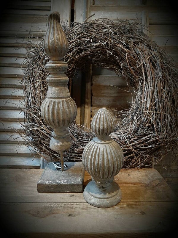 121027 Vintage grey pinakel