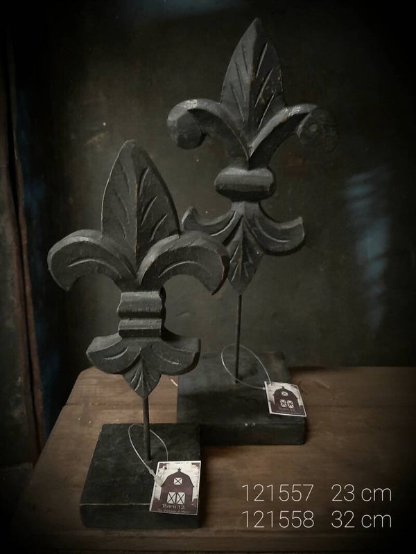 121558 franse lelie op voet L