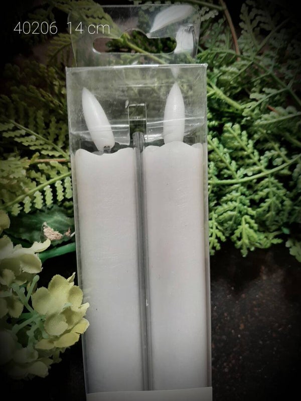 30100 Ledkaars 24 cm wit per 2 verpakt. Gaan per 6 pakjes