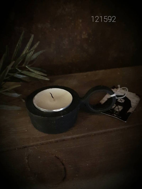 121592  waxine kandelaar smeedijzer  gaan per 6