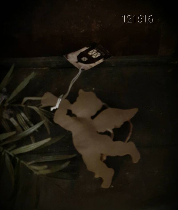 121616 engel hangend gaan per 6