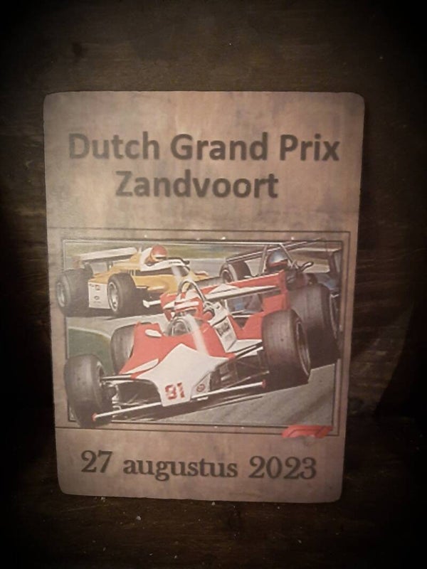 920  Nostalgisch foto en tekstbordje  grandprix 2023