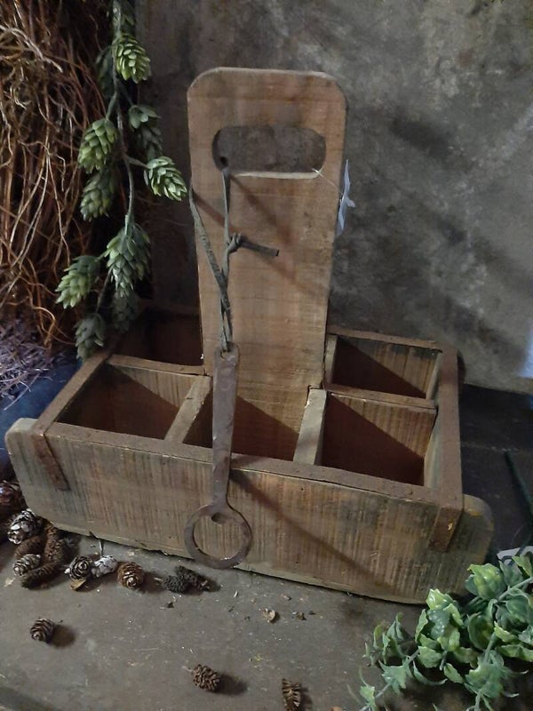 082172  6 vaks kistje voor flessen