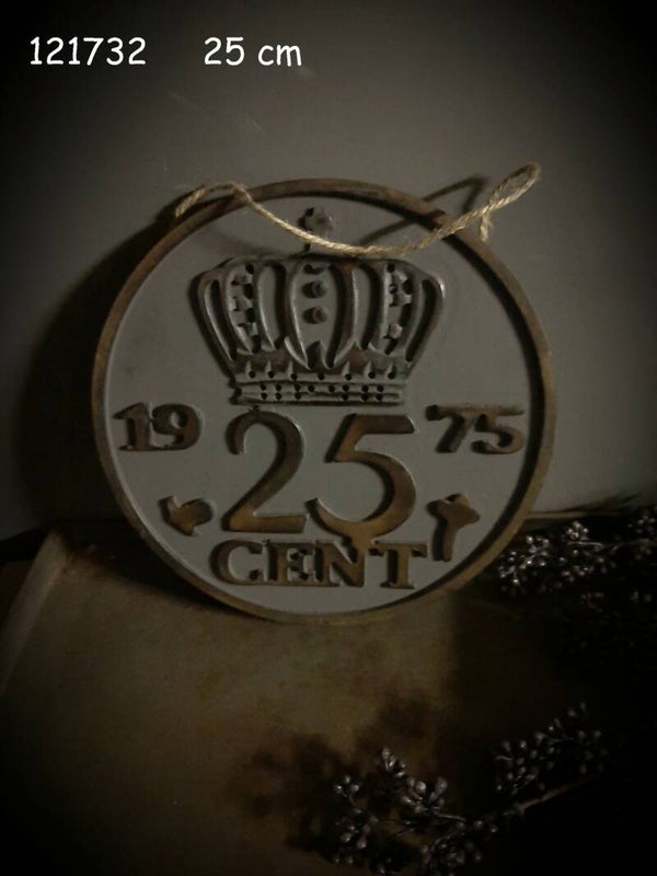 121732  kwartje gemaakt van mangohout 23 cm