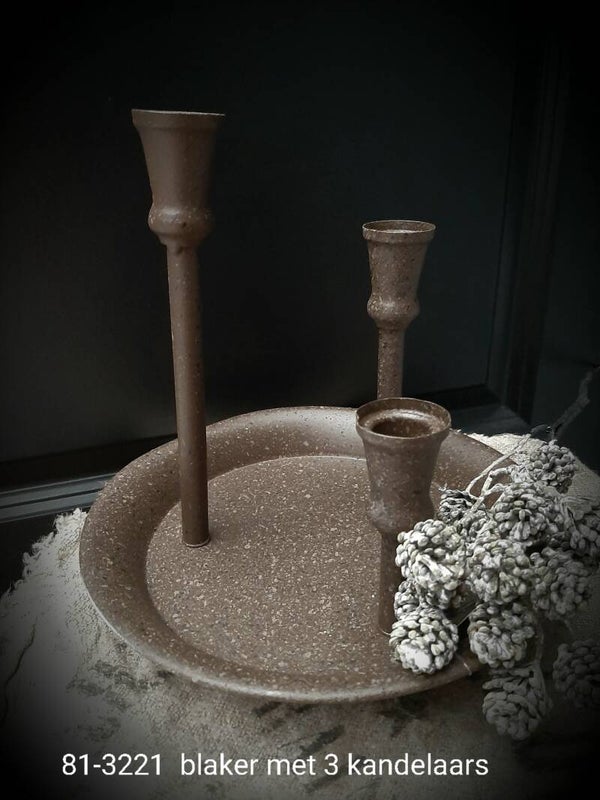 81-3221 kandelaar brown