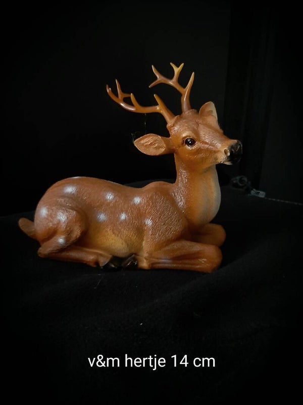 3520 hertje liggend 15 cm