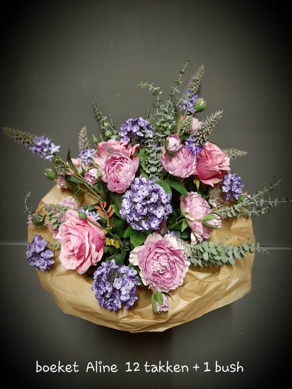 Boeket Aline