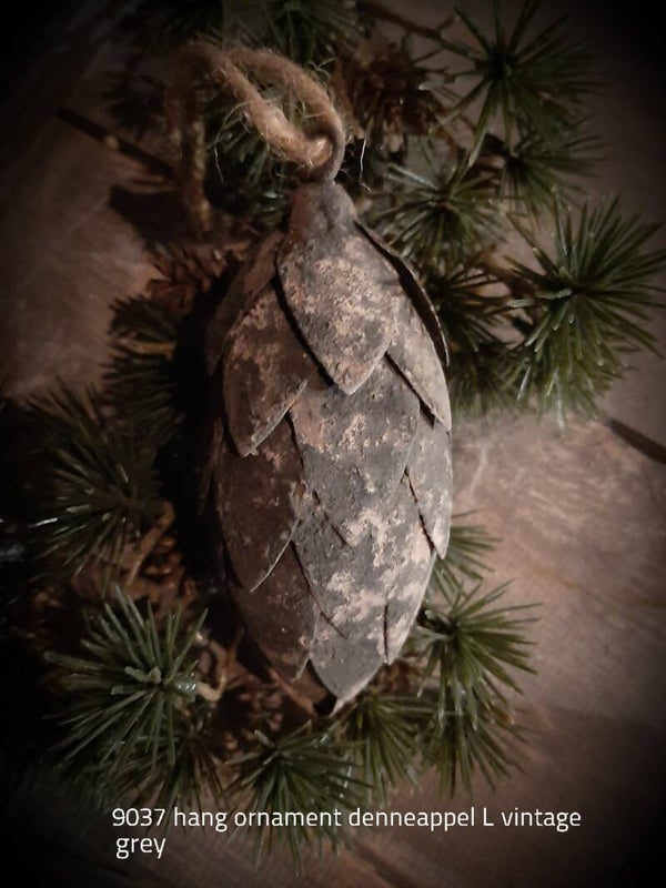 829037 hang ornament denneappel L vintage grey