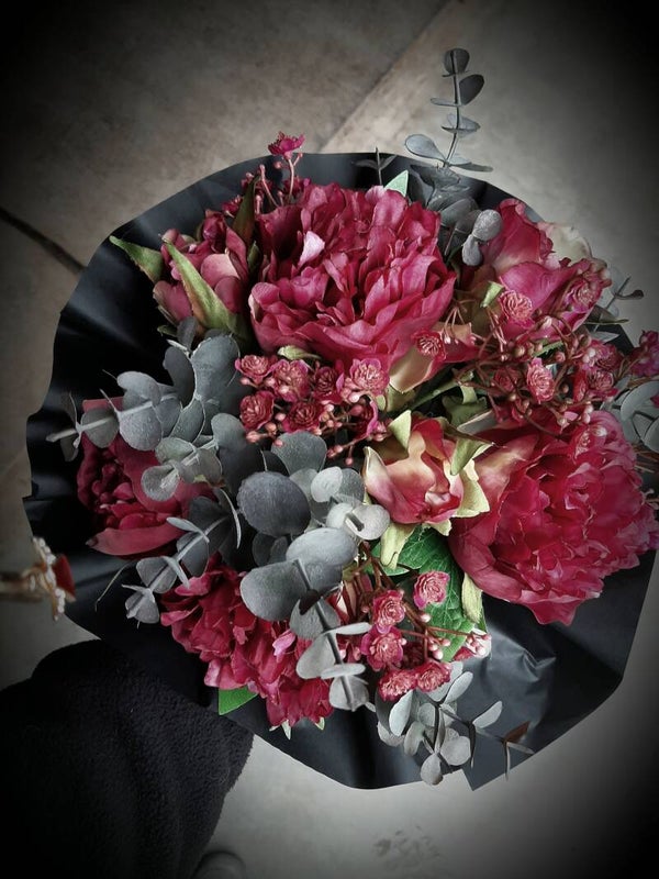 Boeket peony dark pink Leonore