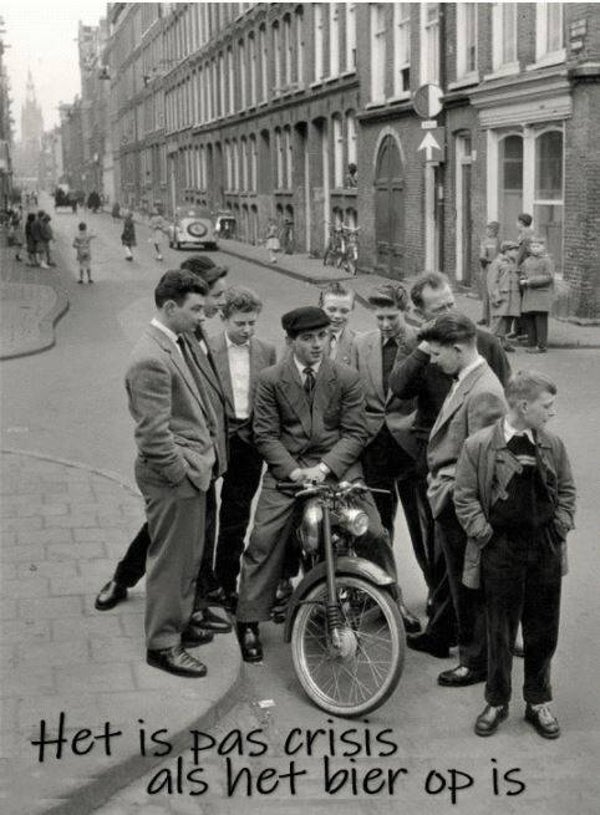 Nostalgisch foto en tekstbordje no. 779 (4 stuks) crisis bier mannen