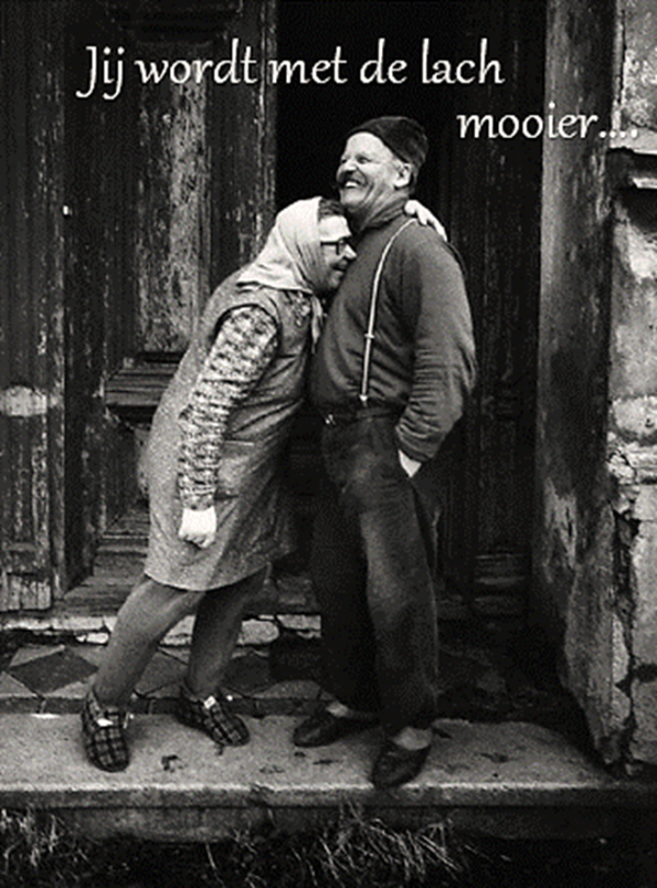 Nostalgisch foto en tekstbordje no.850   ( 4 stuks) je wordt met de lach mooier