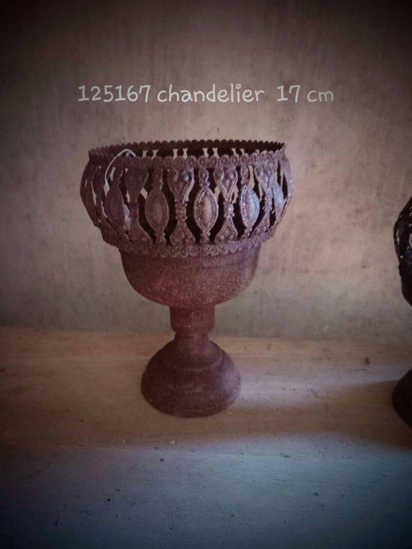 125167 rusty chandelier