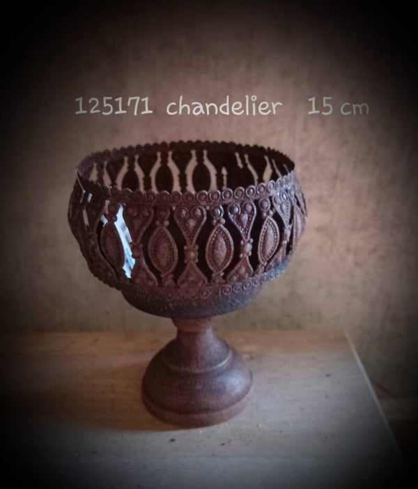 125171 rusty chandelier  M