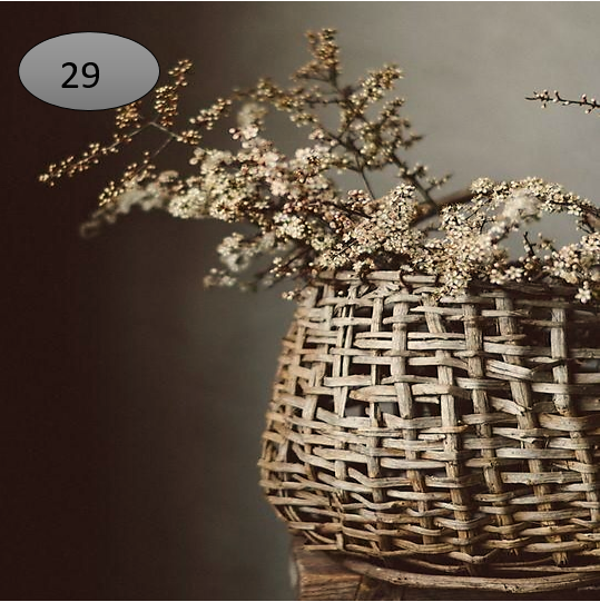 Viltje no.29   rieten mand met limonium