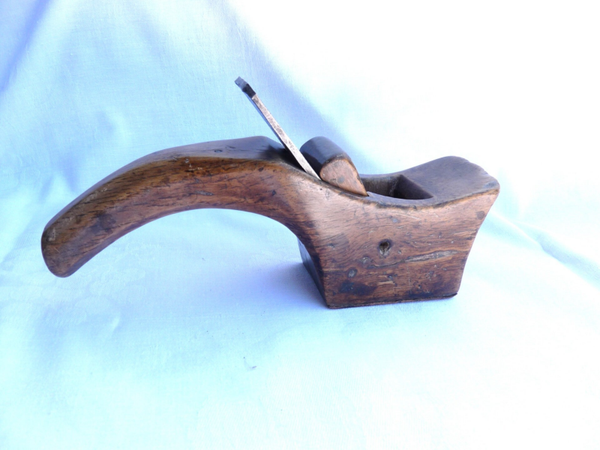 Lfd. Nr. 020 - Kleiner Kutschenbauer, Stellmacher Hobel, Speichenhobel  aus Frankreich