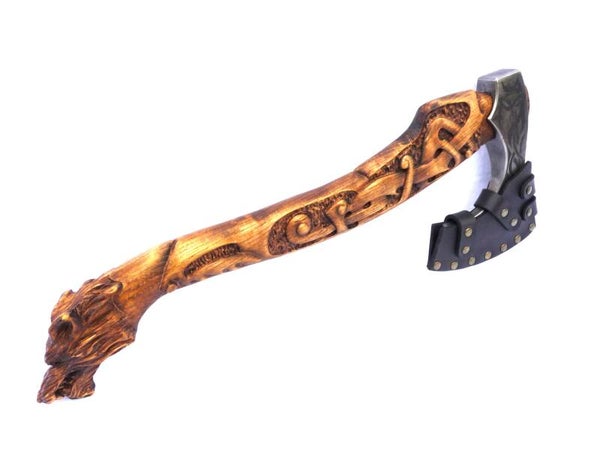 Handgeschmiedete Wikingeraxt, mit geschnitztem Griff „Werwolf“